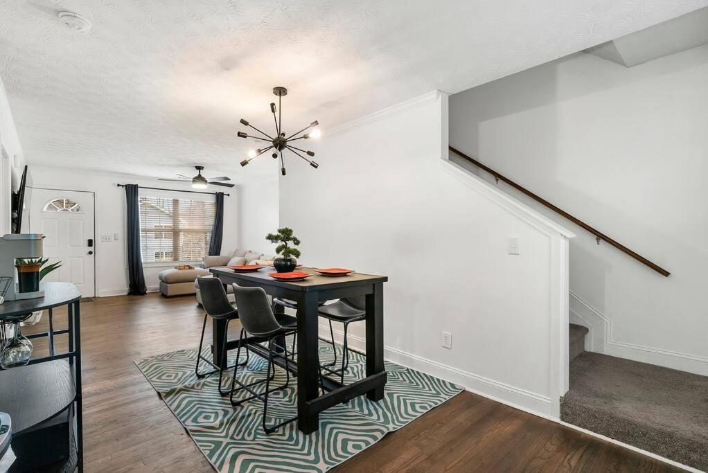 Modern 3Bd,2Ba Townhome Near Stadiums In Metro-Atl Атланта Экстерьер фото
